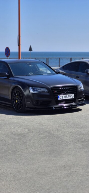 Audi S8