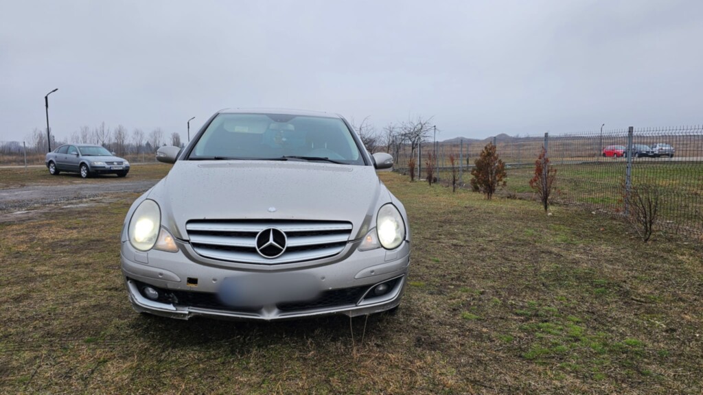 Mercedes-Benz 