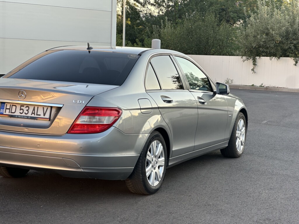 MERCEDES-BENZ C-Class 2011 — imagine 5