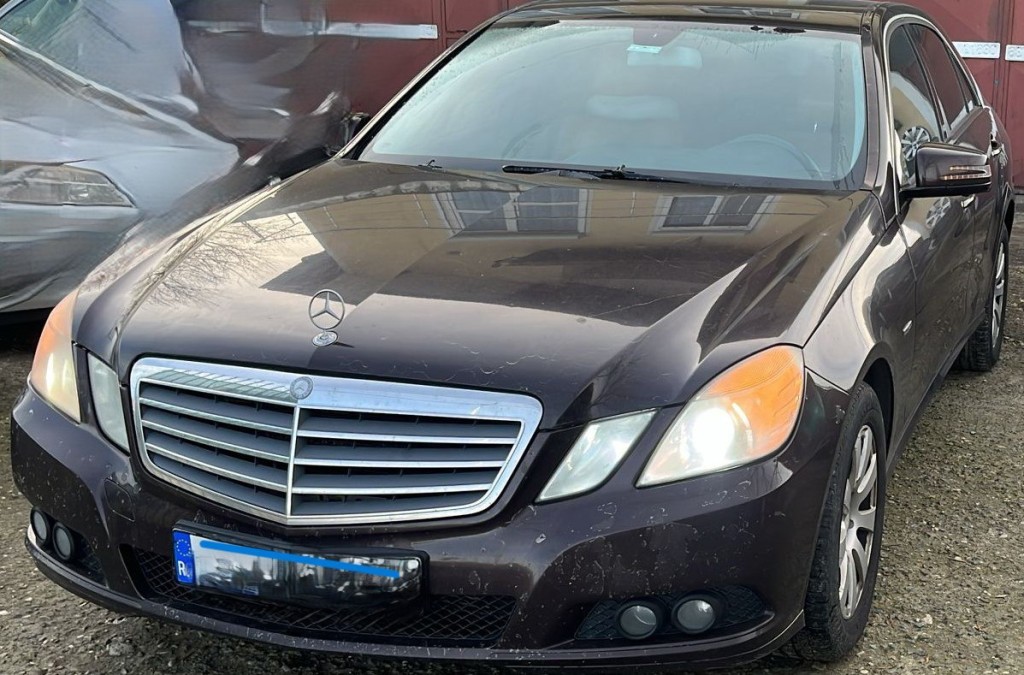 MERCEDES-BENZ E-Class 2010 — imagine 2