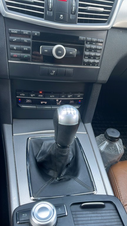 MERCEDES-BENZ E-Class 2010 — imagine 3