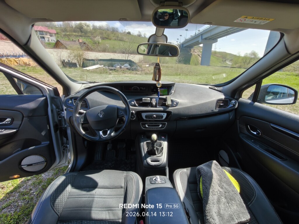 RENAULT Grand Scenic 2015 — imagine 2