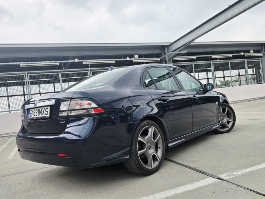 SAAB 9-3 2011 — imagine 2