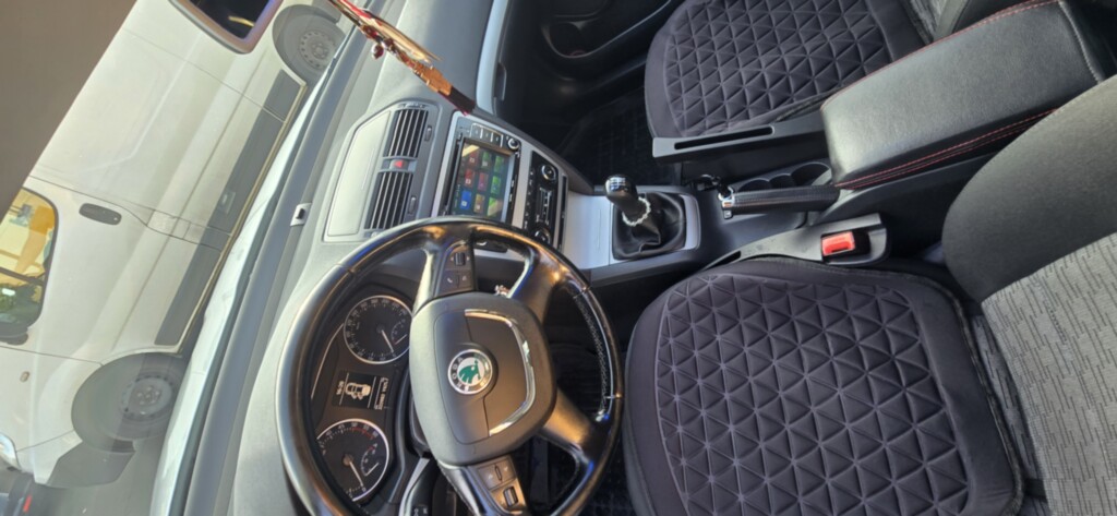 SKODA Octavia 2013 — imagine 5