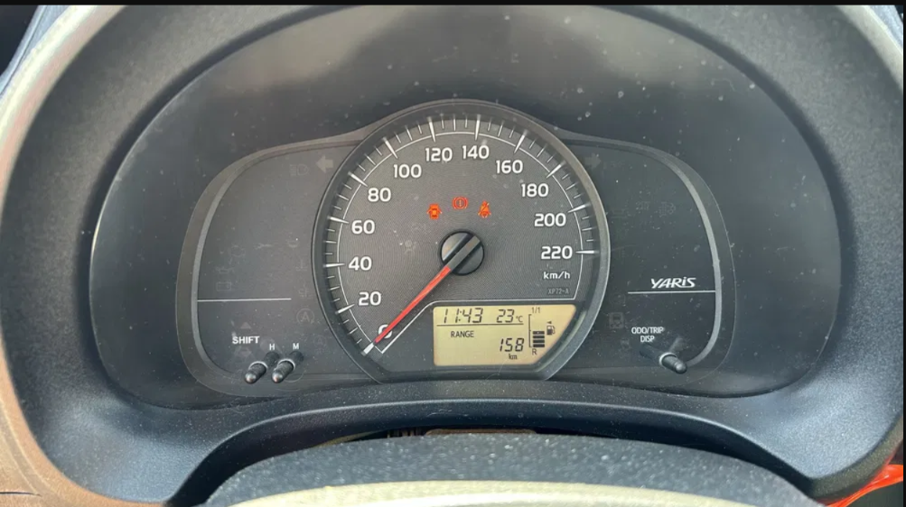 TOYOTA Yaris 2012 — imagine 5