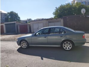 BMW 525