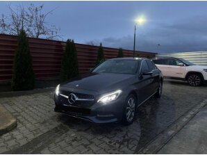 Mercedes-Benz C 220